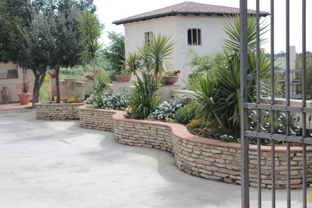 Willa Agriturismo Al Passaggio Di Pirro Miglionico Zewnętrze zdjęcie
